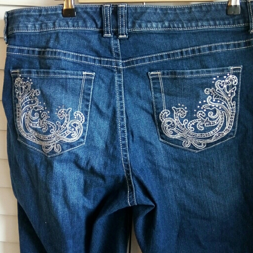 Women  Capri  APT. 9 Capri size w16